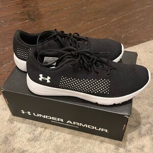 Women’s Under Armor Rapid LE